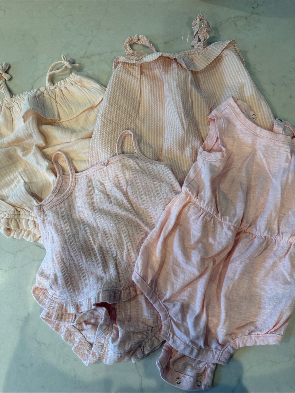 Baby gap girls 5 pieces 18-24 months
